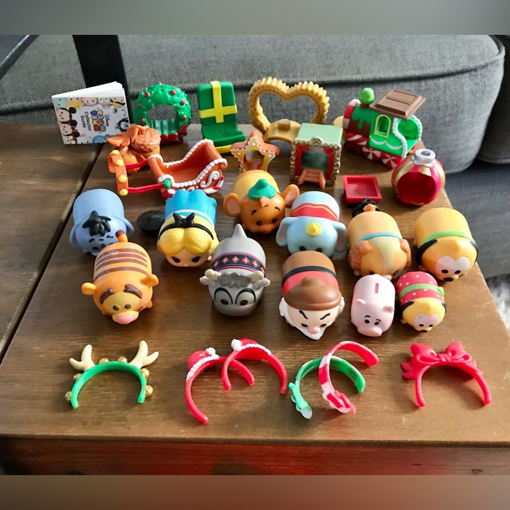 Disney Tsum Tsum Figures Accessories Display & Play Sets Movie Characters Toys